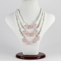 Ожерелье из розового кварца и агата белого (3 нити) - Изольда 