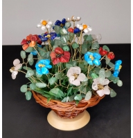 Букет полевые цветы из авантюрина, аметиста, жемчуга, коралла, лазурита, оникса, сердолика, хаолита, цитрина в корзинке - цветы из камня 