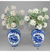 Букет белых и розовых хризантем в вазе гжель - Осенний сад - из розового кварца, перламутра и авантюрина - цветы из камня 