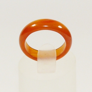Кольцо из сердолика ширина 5 мм