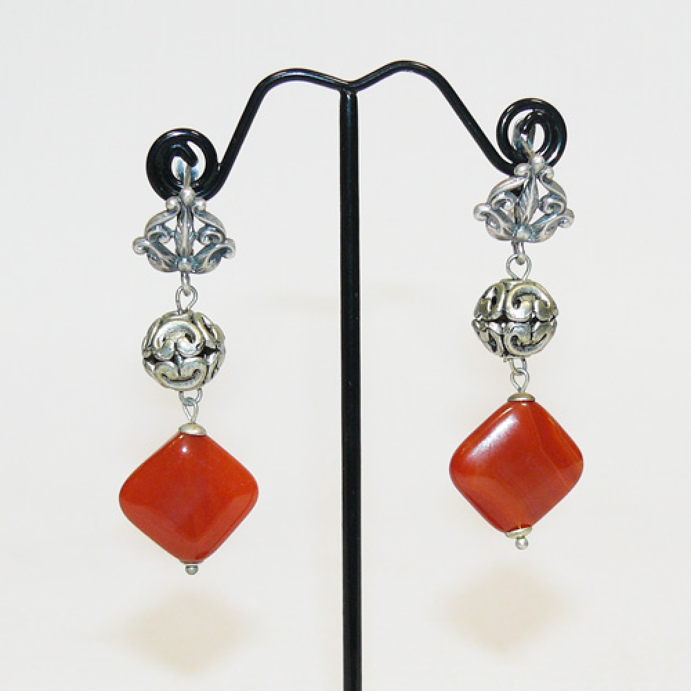 Серьги из сердолика 15х15 см - длина 6 см